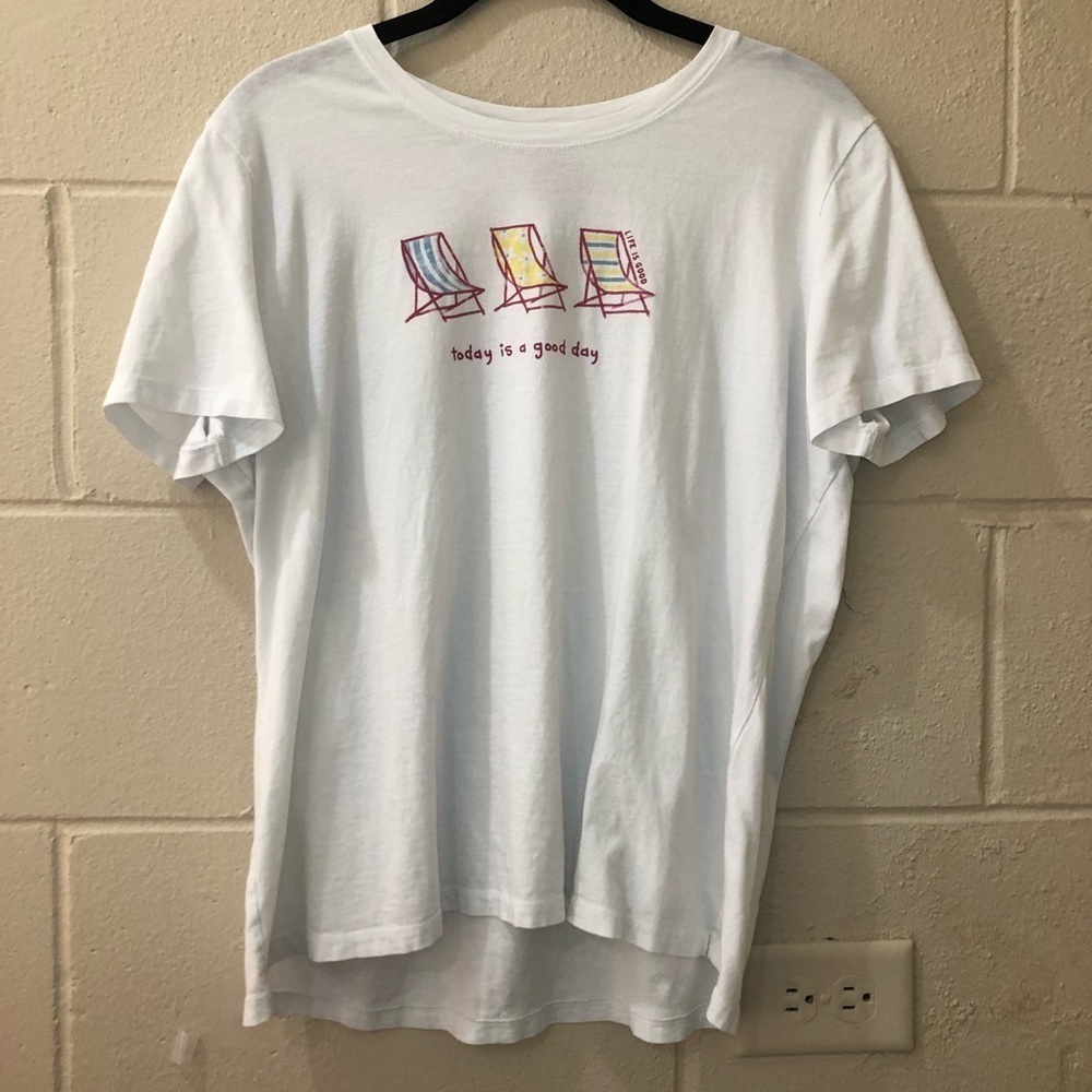 Life is Good Classic Fit White “Today is a Good Day Beach Chair Short Sleeve Tee